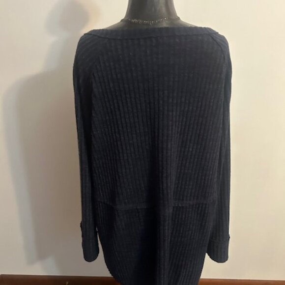 Weekend Suzanne Betro Gray rib knit 1/4 button down sweater, size 3X - Picture 3 of 5